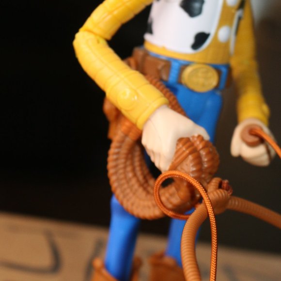 Disney Pixar Mattel Toy Story 4 Fully Posable Woody Figure Toy w/ Lasso + Hat 9” - Picture 5 of 11